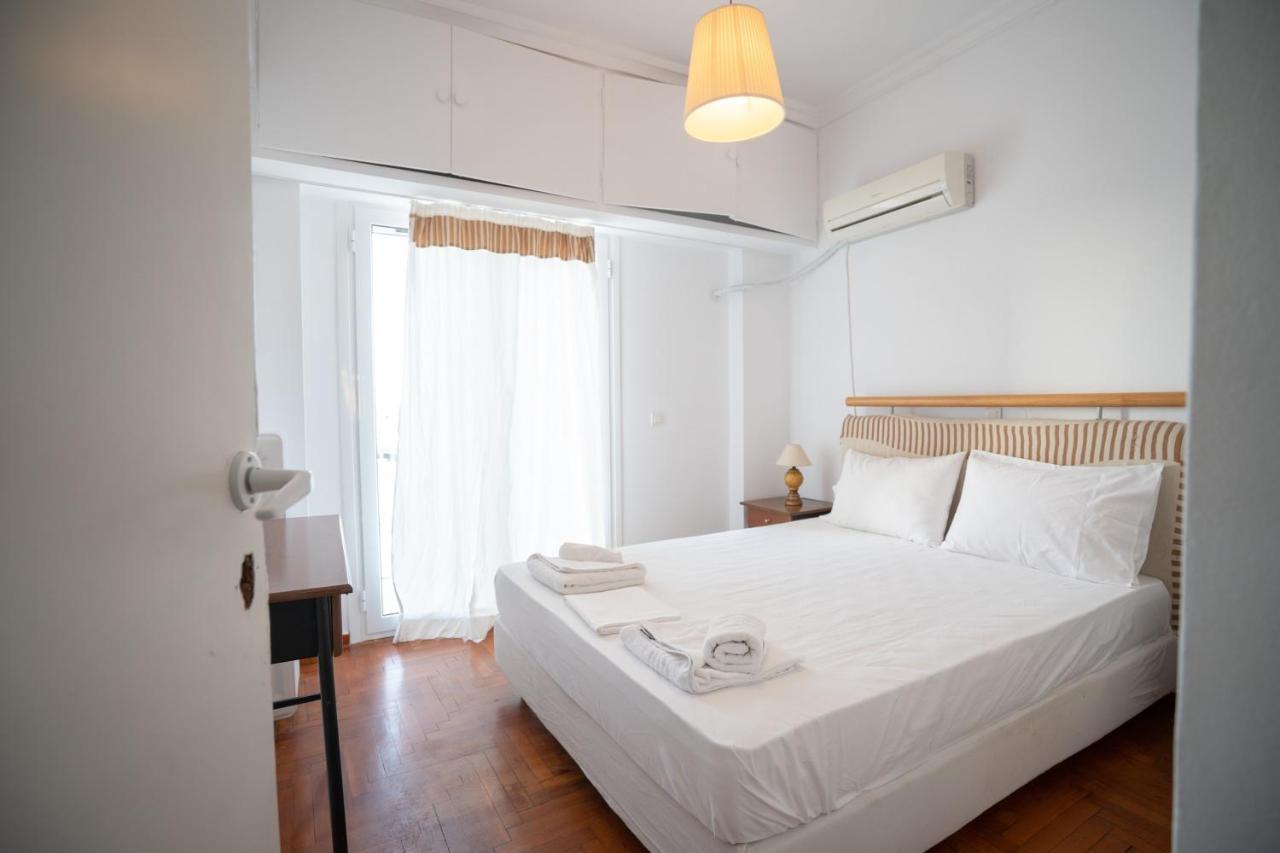 Dimotiko Theatro Metro St. 1 Bedroom 4 Pers. Flat Piraeus Buitenkant foto