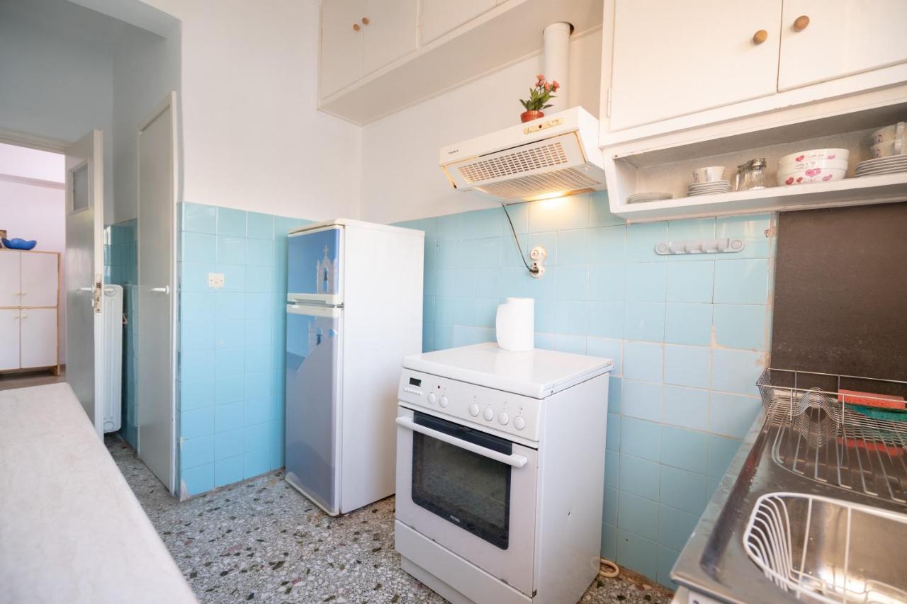 Dimotiko Theatro Metro St. 1 Bedroom 4 Pers. Flat Piraeus Buitenkant foto